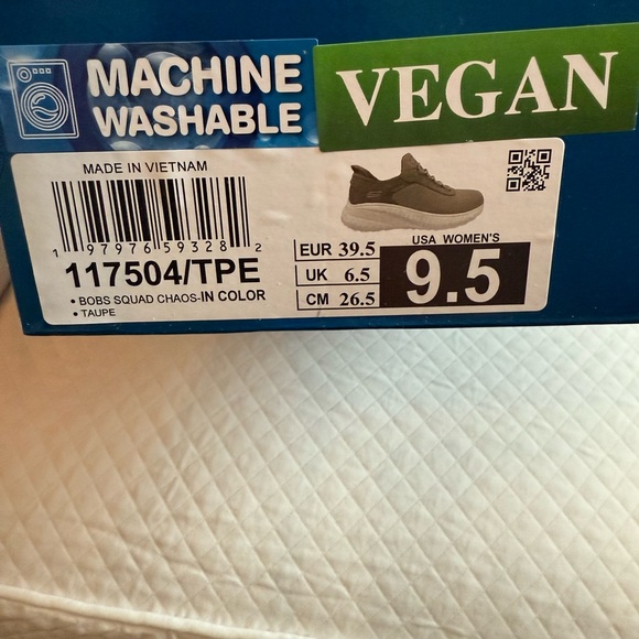 Skechers Womens Hands Free Slip-Ins Taupe Sneakers - Picture 3 of 4